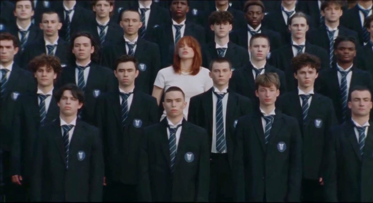 Official Storm Trend Effect example of a central dancer surrounded by a crowd